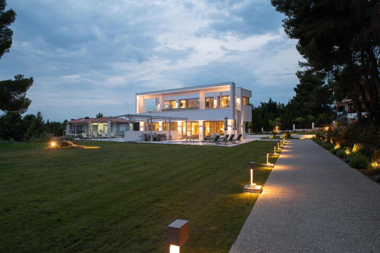Nikiti Botanic Pool Suites Nikiti (Sithonia) Exterior foto