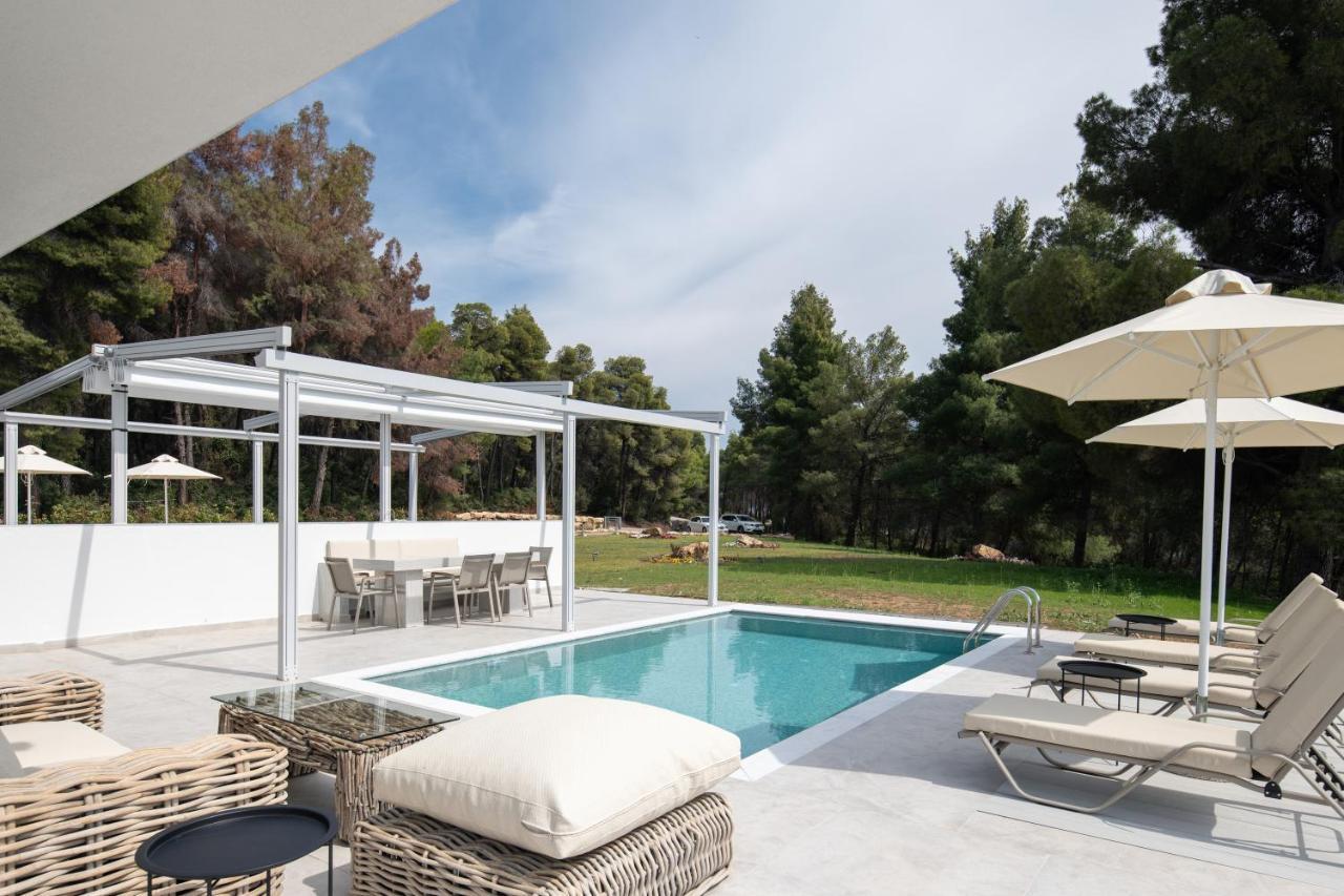 Nikiti Botanic Pool Suites Nikiti (Sithonia) Exterior foto