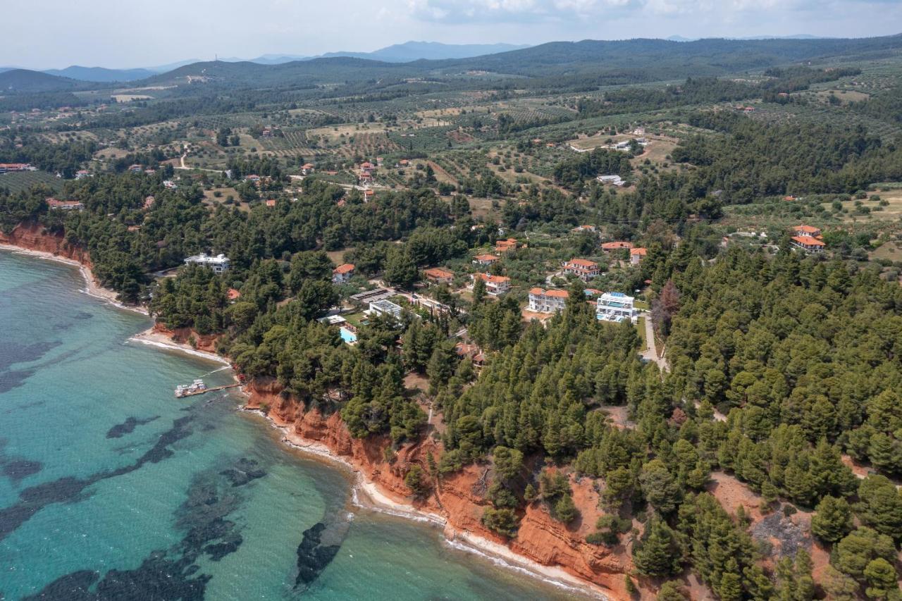 Nikiti Botanic Pool Suites Nikiti (Sithonia) Exterior foto