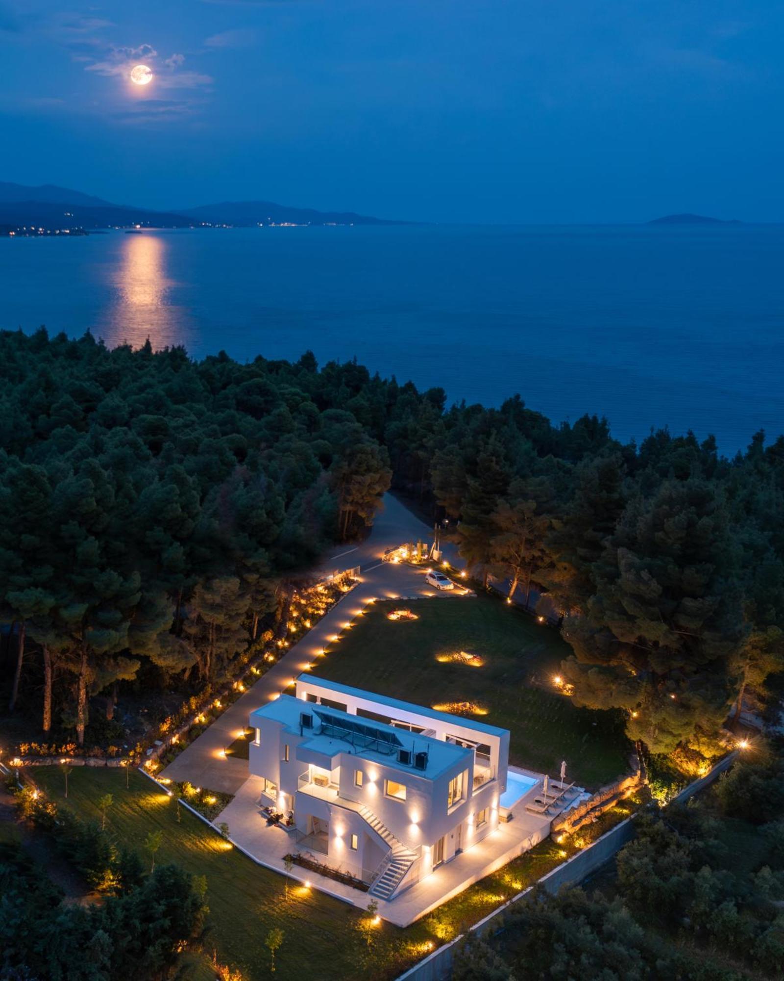 Nikiti Botanic Pool Suites Nikiti (Sithonia) Exterior foto