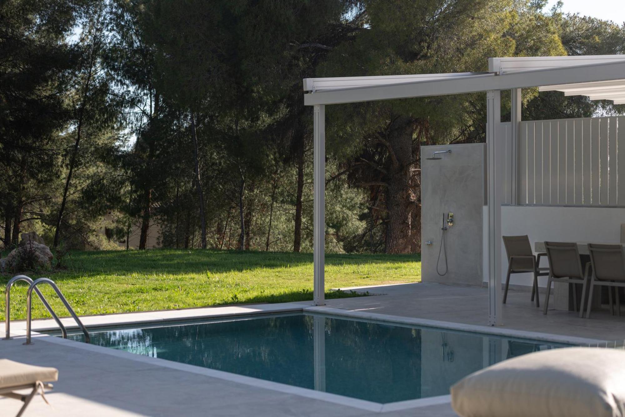 Nikiti Botanic Pool Suites Nikiti (Sithonia) Exterior foto